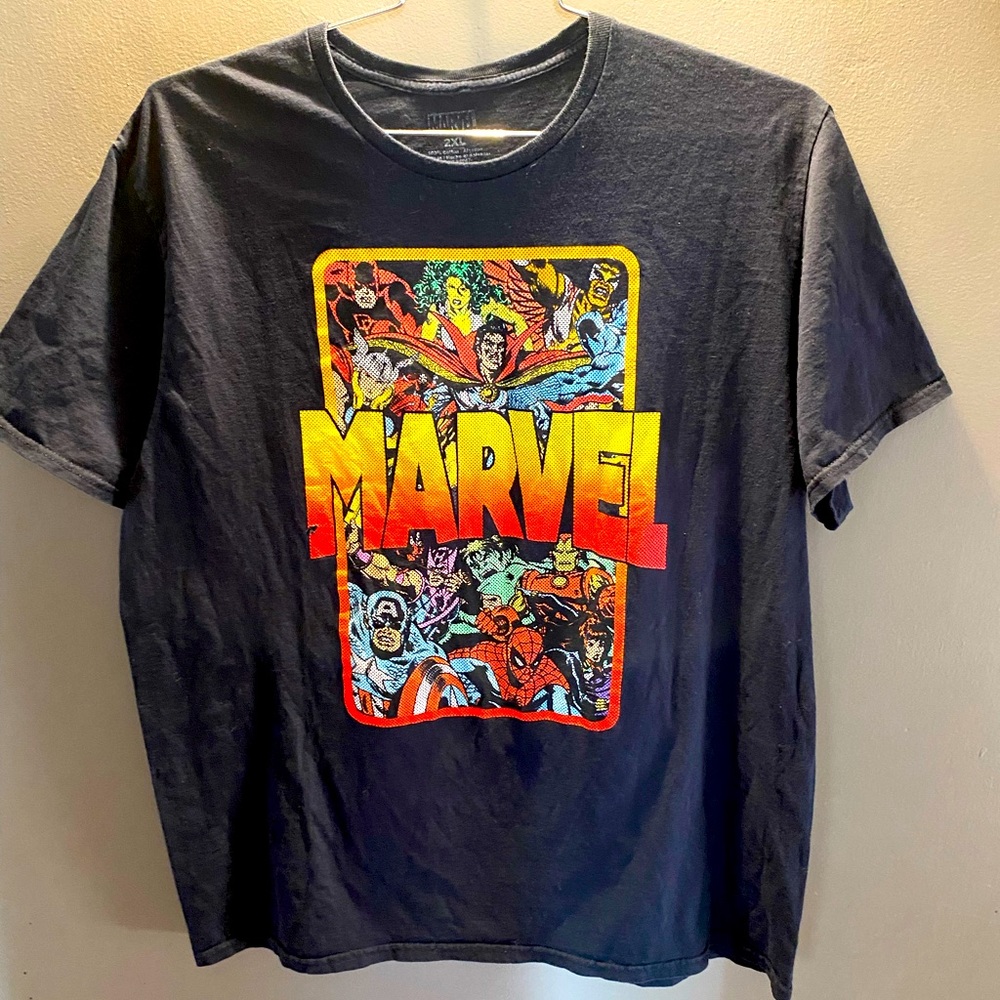 MARVEL Mens T-shirt